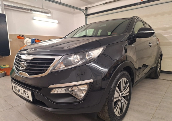 Kia Sportage cena 48900 przebieg: 178000, rok produkcji 2012 z Małomice małe 742